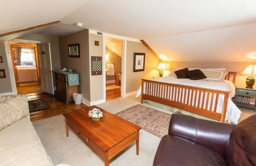 Middlebury Hotel | Waybury Inn