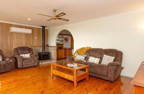 Hawks Nest House | Wayila