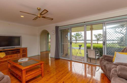 Hawks Nest House | Wayila