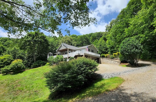 Walker-In-the-Hills House | Waynesville Beautiful Mountain Home! Spectacular, Panoramic Views from 4,200 Ft