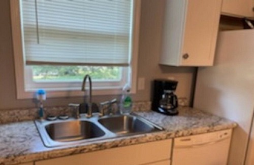 Waynesville House | Waynesville Clean 3 Bedroom home, 8 mins from base