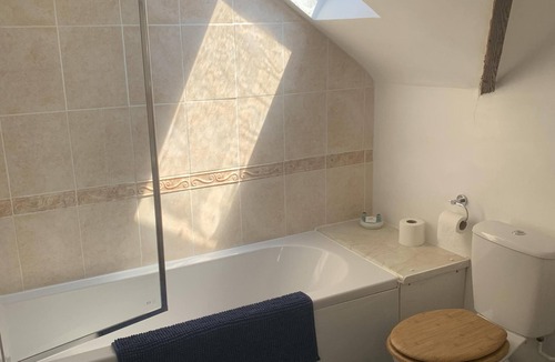 Bromham House | Wayside B&B