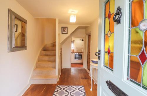 Pavenham House | Wayside Cottage