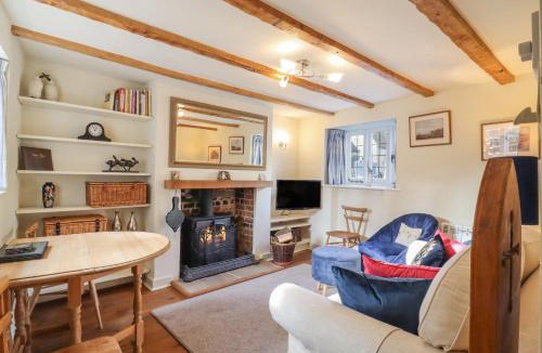 Pavenham House | Wayside Cottage