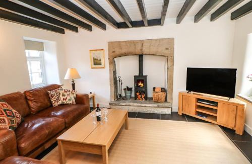 Starbotton House | Wayside Cottage