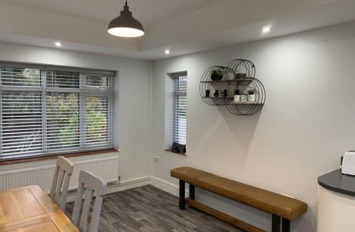 Chorlton-by-Backford House | Wayside farmhouse stay