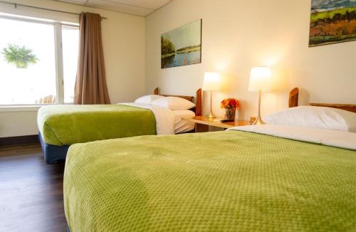 Manitowaning Hotel | Wayside Motel Manitoulin