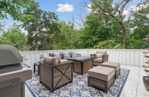 Wayzata Villa | Wayzata Cove