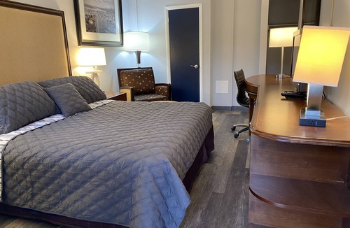 Hawk Run Hotel | We Are Inn