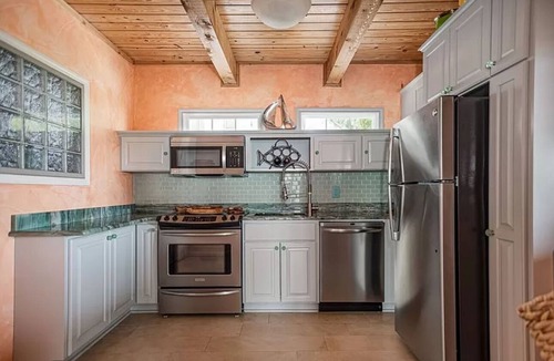 Port Lavaca House | We Dig It at Magnolia Beach Texas