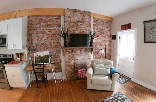 Southwest Garden Apartment | We do Italian STL style. Perfecto! Enjoy our NBHD!