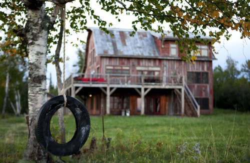 Maple Cabin | We have a few summer weeks left! Book now!