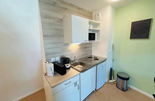 Barbatre Apartment | We Live In R - Duplex 504