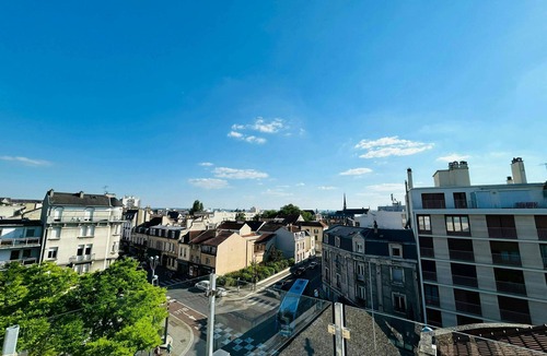 Barbatre Apartment | We Live In R - Suite 301