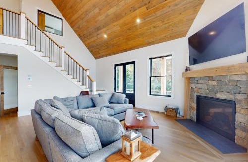 Jackson House | We'll Ski
