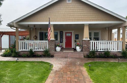 Garrett House | We put the ‘Fun’ in your stay!