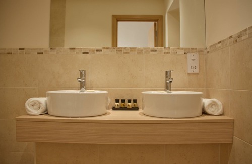 Abbess Roding Hotel | Weald of Kent