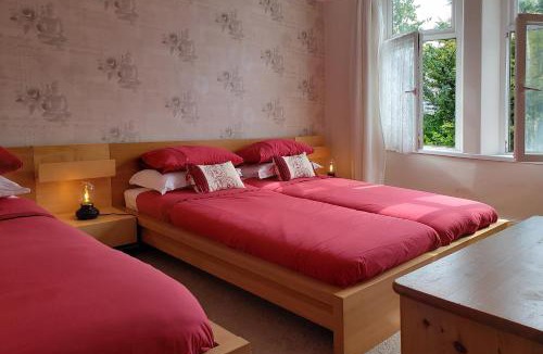 Penarth House | Weaver's House B and B