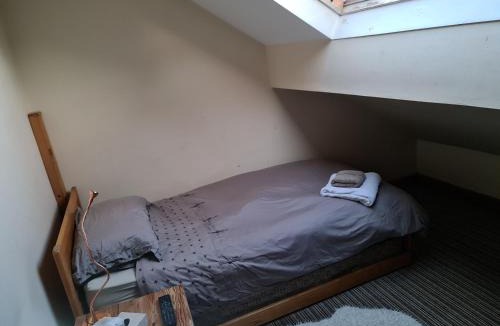 Penarth House | Weaver's House B and B