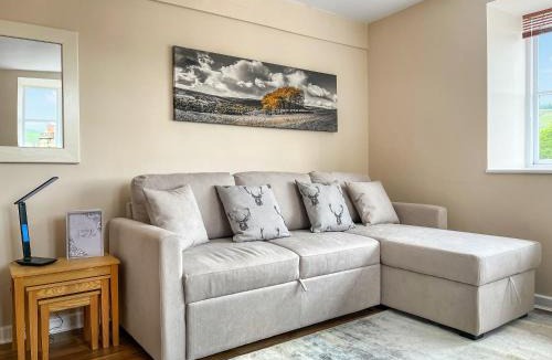 Hayfield House | Weavers View - Uk49723