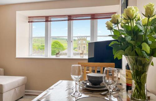 Hayfield House | Weavers View - Uk49723