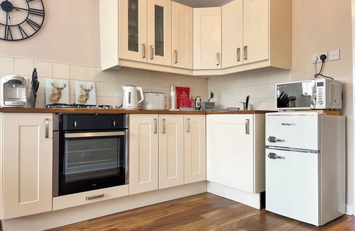 Hayfield Cottage | Weavers View - UK49723