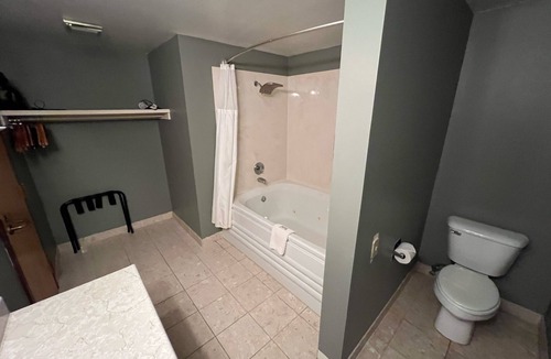 Mayville Hotel | Webb's Year Round Resort