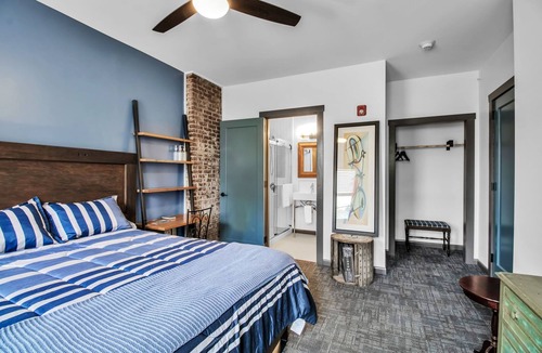 Lyndonville Hotel | Webber Hotel