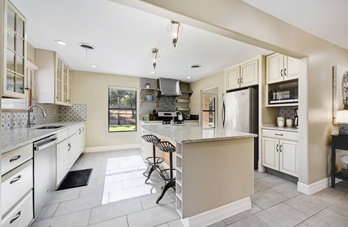 Austin House | Wedding Guest Haven-Close to Venues and Breweries!