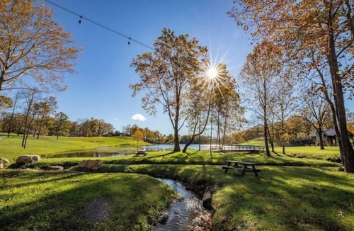 Fincastle Cabin | Weddings at Preserve at Crooked Run