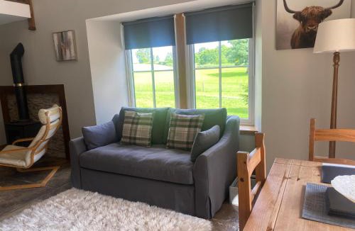 Perth Apartment | Wee Kirkhill