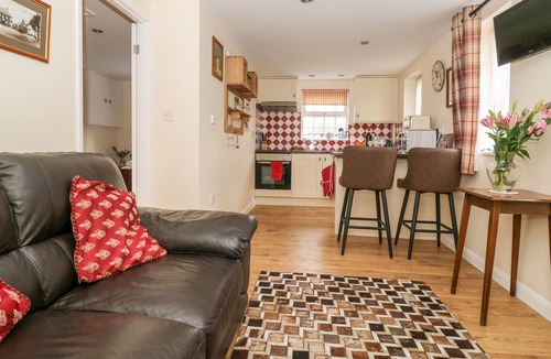 Cottingham Apartment | WEE WOODY, pet friendly, with open fire in Cottingham