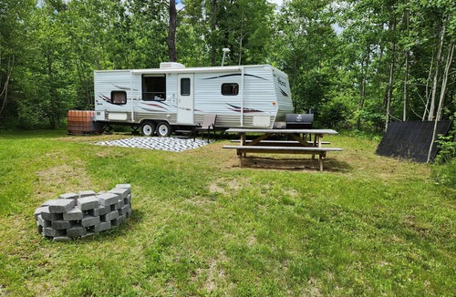 Weeks Mills House | Week discount. RV on 365 ac parcel with 15 Mile Stream running thru the property