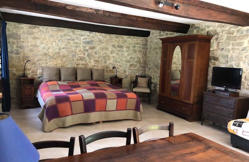 Comps House | Week end en Provence - Chambres d'hotes