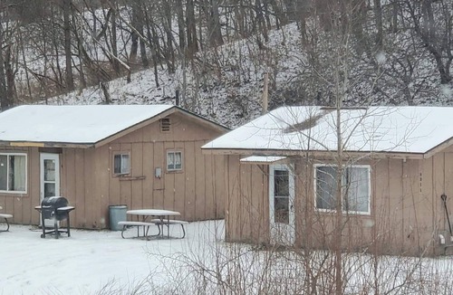 Luther Cabin | Week/Weekend Cabin Getaway #1