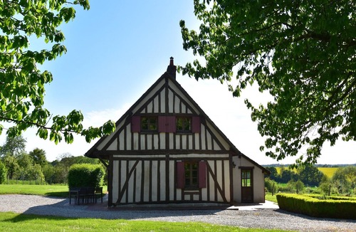 Saint-Maurice-sur-Aveyron House | Weekend Escape in Saint-Maurice