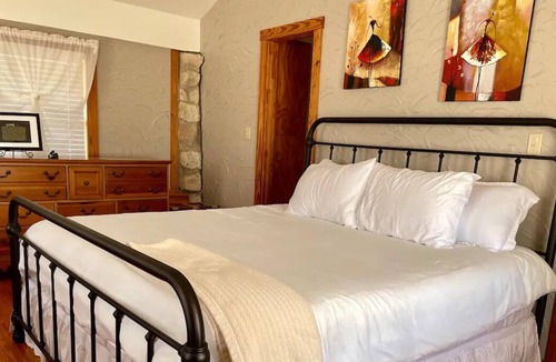 Myra Cabin | Weekend get away in North Texas Hill Country