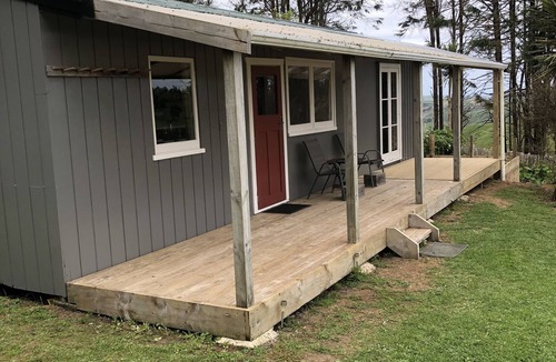 Te Akau Cottage | Weekend getaway - Farm cottage