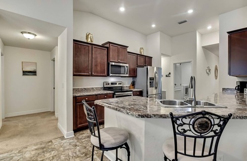 Brooksville House | Weeki Wachee and Cabot 4Bd Pool Relaxation Escape