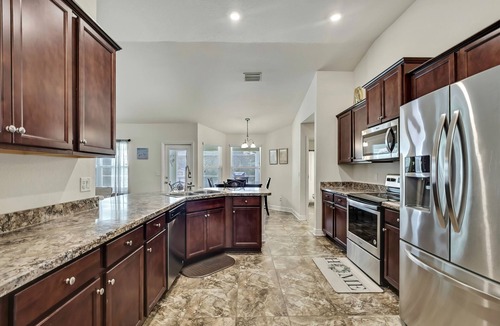 Brooksville House | Weeki Wachee and Cabot 4Bd Pool Relaxation Escape