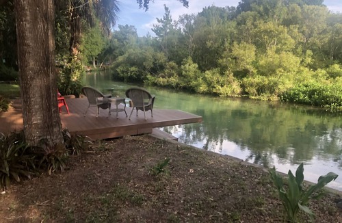 Spring Hill House | Weeki Wachee MAIN RIVER