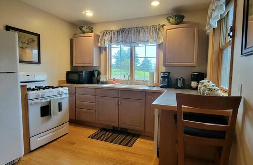 Mansfield House | Weekly discounts available!