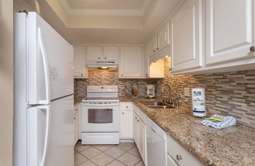 Orange Beach Condo | WEEKLY SPECIALS! ~ 2 Bedroom ~ BEACH FRONT! 6th FLOOR ~ Phoenix I