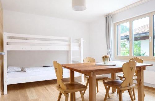 Klosters Platz Apartment | WEF Klosters Executive Apartment with Direct Train to Davos