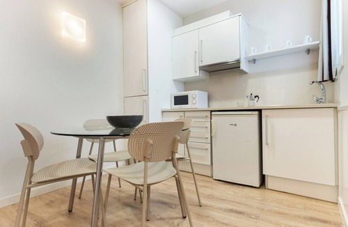 El Baix Guinardo Apartment | Weflating SANT PAU - 2 BDR