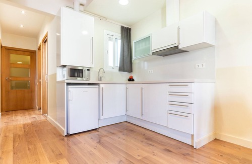 El Baix Guinardo Apartment | Weflating SANT PAU - 4 BDR