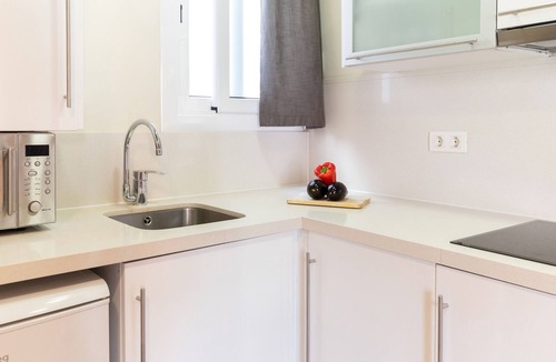 El Baix Guinardo Apartment | Weflating SANT PAU - 4 BDR