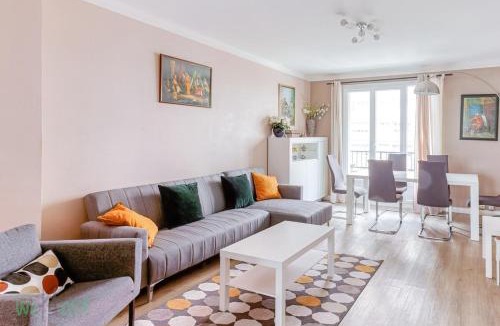 Yves Farge - Le Fleuve Apartment | WeHost - Girard - Appartement T4 - 6 personnes - Balcon + Parking
