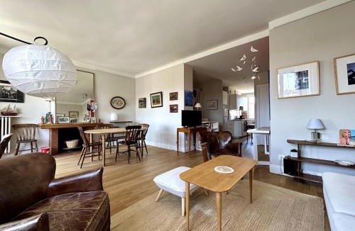 Moliere Vauban Apartment | WeHost - Tête d'Or -Appartement 2 chambres, balcon et parking
