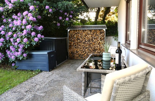 Kulmbach Apartment | Weiher apartment with terrace & parking space